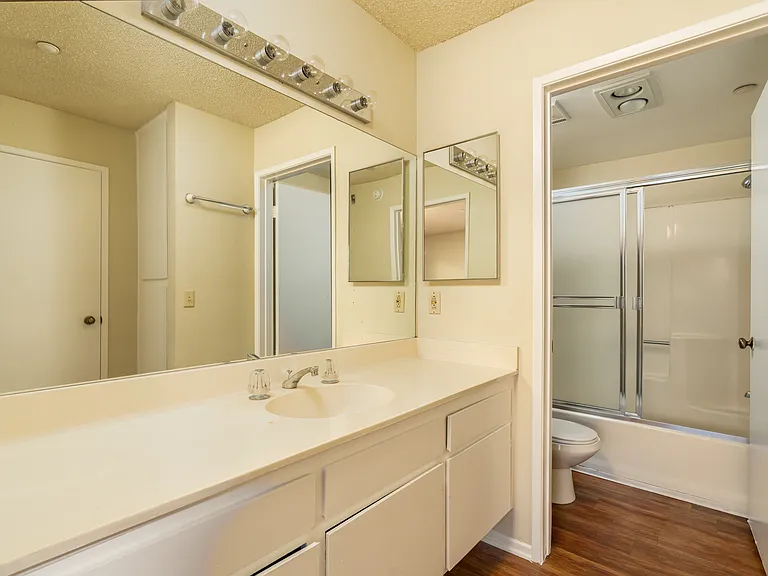 Casa Del Riverside — Photo 15