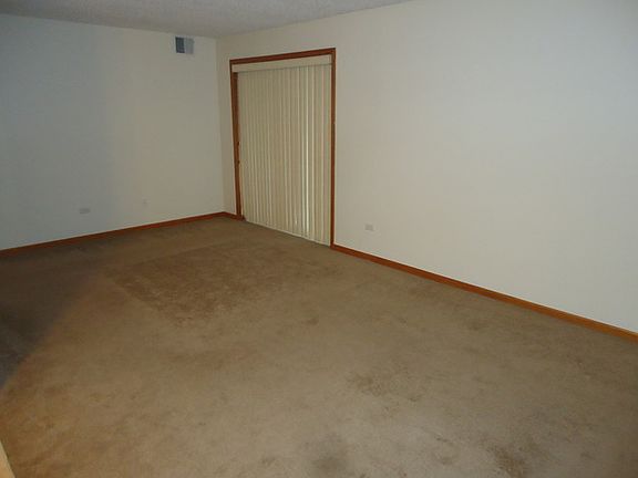 5th image of 1472 N Rock Run Dr APT 3B