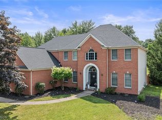 8412 Windsor Way, Broadview Heights, OH 44147