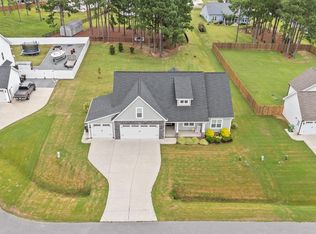 32 Boulder River Trl, Benson, NC 27504