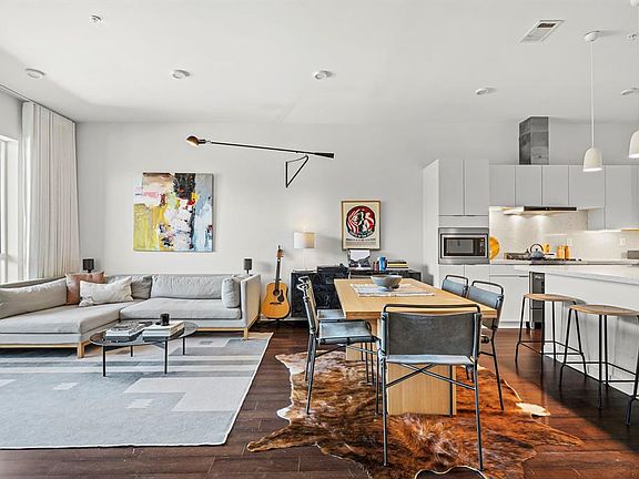 5th image of 207 W Johanna St #203