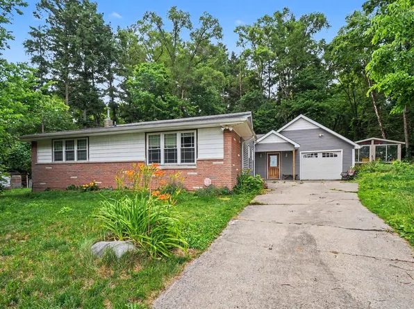 1519 N Philip Rd, Niles, MI 49120