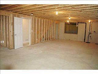 5th image of 6179 Marias Point Ln