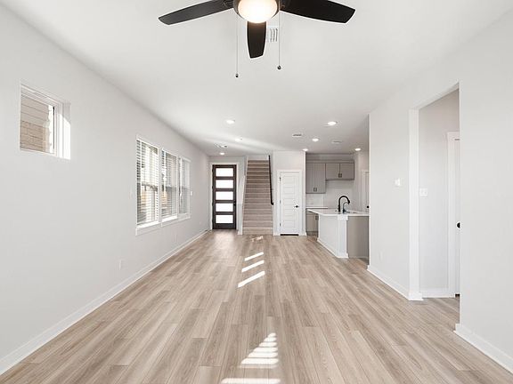 7th image of this home