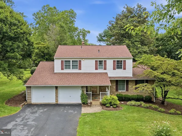 7405 Hillside Dr, Frederick, MD 21702