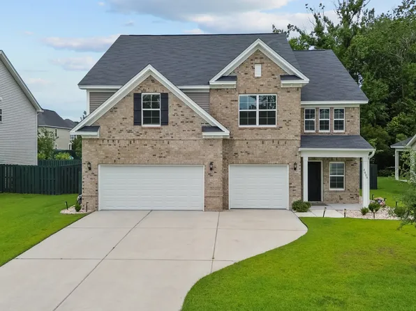 4809 Castleoak Dr, Richmond Hill, GA 31324