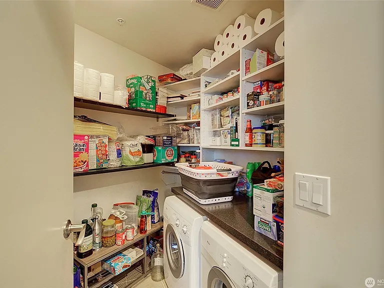 10650 NE 9th Pl #1420 — Photo 14