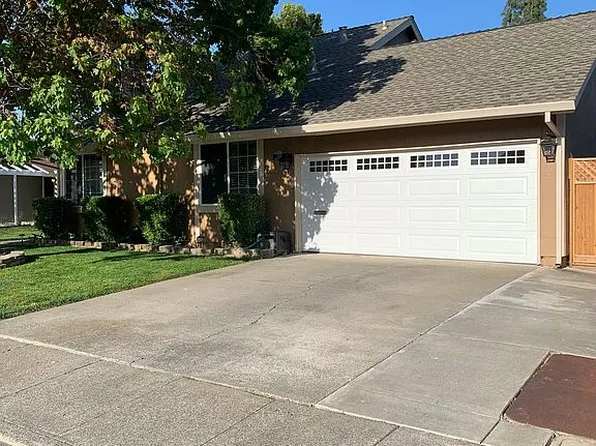 130 Longview Ct, Vacaville, CA 95687
