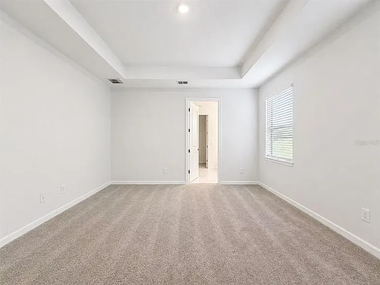 2272 Derwent Dr — Photo 19