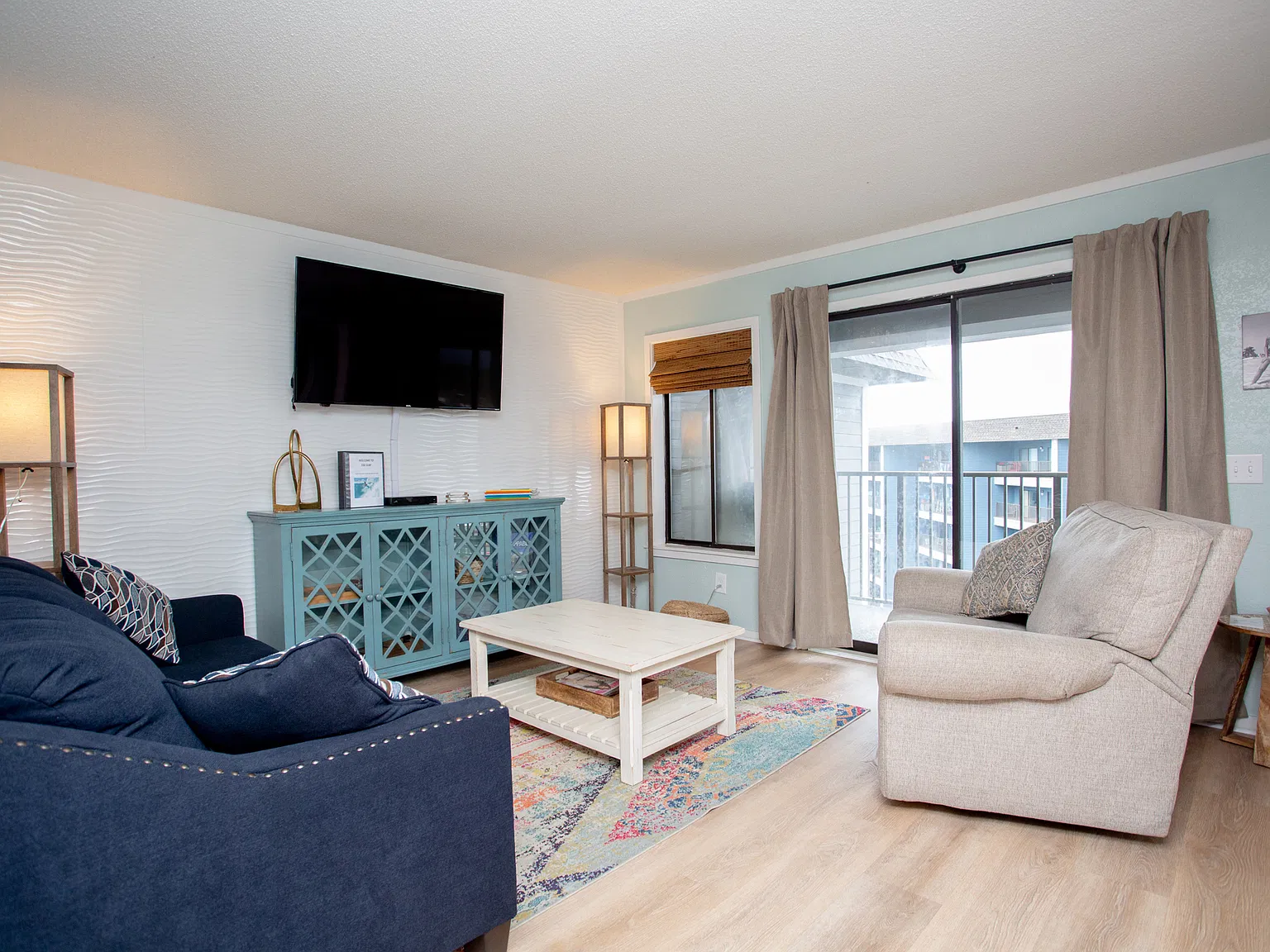 2 bed, 950 sqft, $1,250 — Photo 2