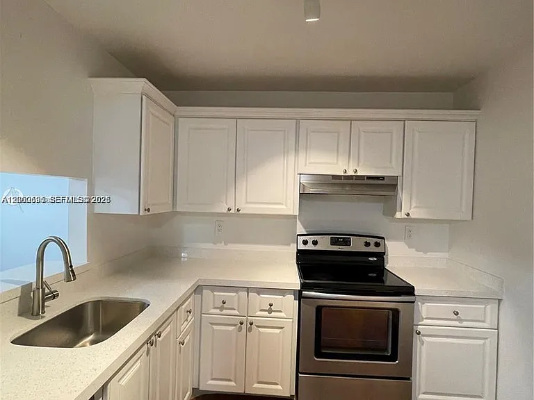 721 N Pine Island Rd #104 — Photo 8