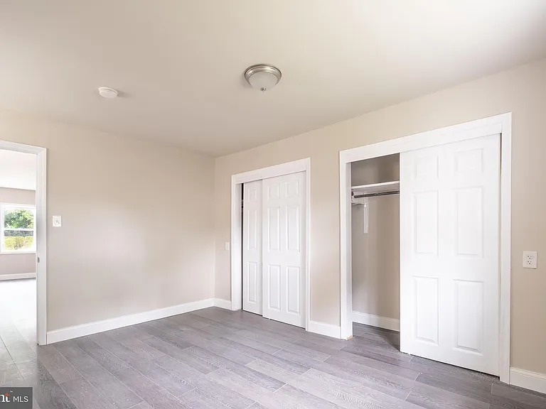 124 Robbins Ave #A — Photo 7