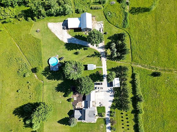 2nd image of 2767 County Road 69