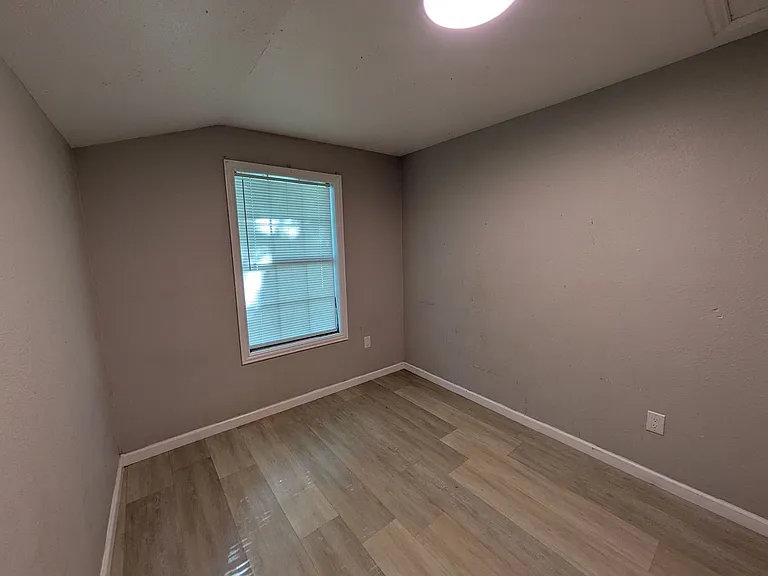 614 Euclid St — Photo 12