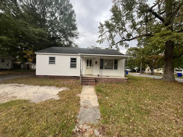 301 Cox Ave, Kinston, NC 28501