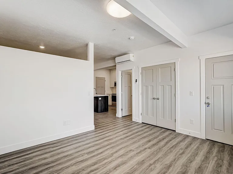 South Ridge Apartments — Photo 12