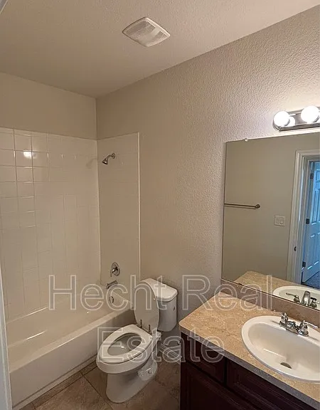 342 Main St #B — Photo 9
