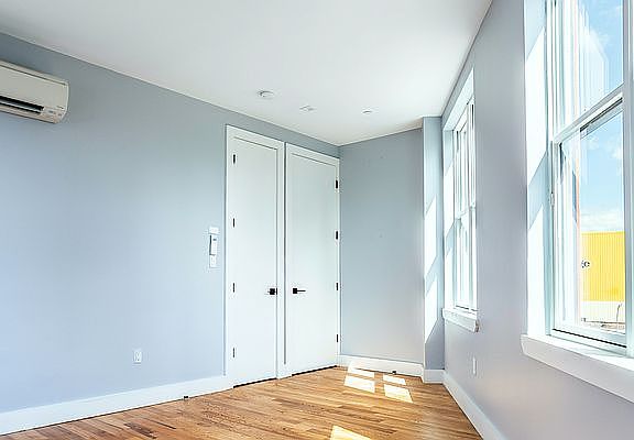 2nd image of 2195 Bergen St #3C