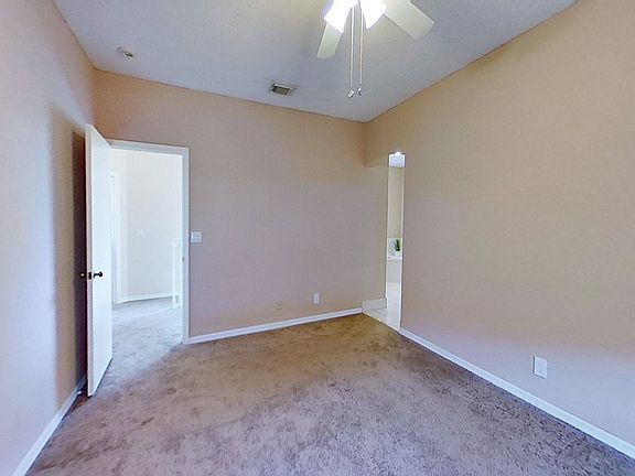 5th image of 3813 SW 49th Pl