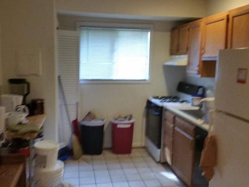 1st image of 55 Skyhill Rd APT 101
