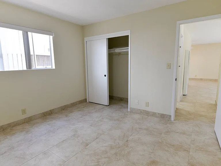262 W Marquita — Photo 17