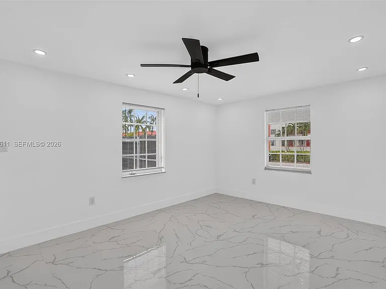 1920 SW 67th Ave — Photo 26