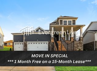 868 Bur Oak Ct, Clarksville, TN 37043