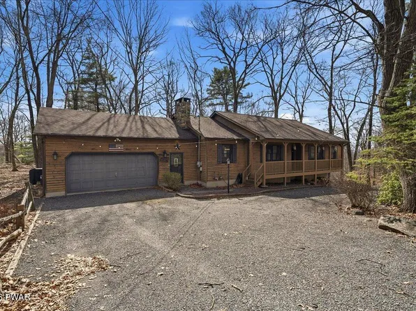 109 Banbury Dr, Bushkill, PA 18324