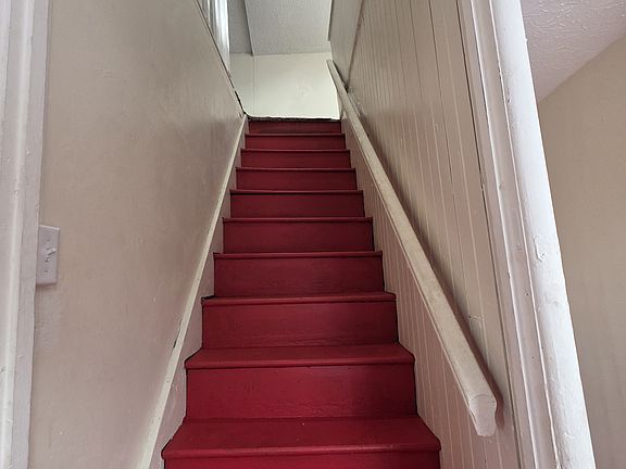 4th image of 1743 Baltimore Ave #2