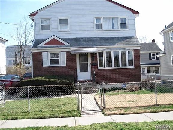 2nd image of 22 Midwood St