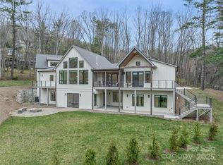 165 Robinhood Rd, Asheville, NC 28804