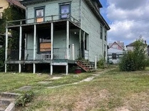 1343 Wellesley Ave, Steubenville, OH 43952