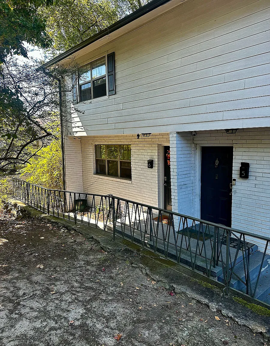 1685 Briarcliff Rd NE — Photo 1