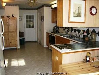 2nd image of 42113 Valley Dr