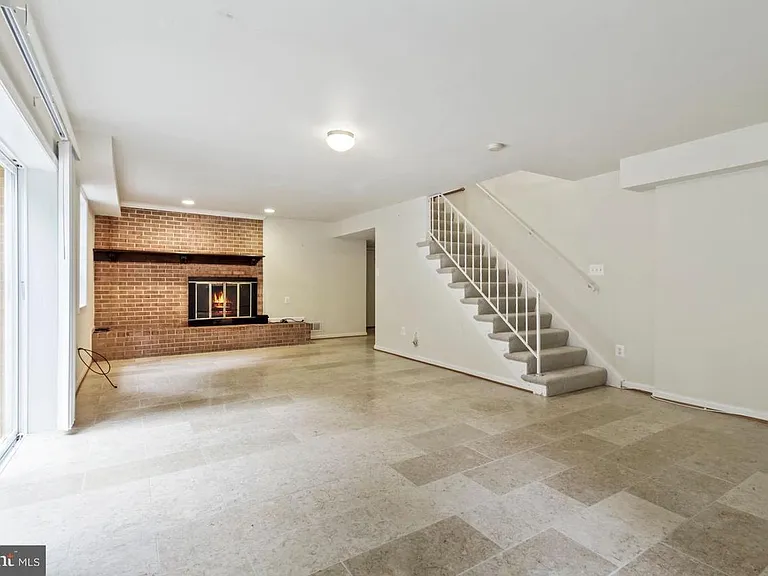 14908 Claude Ln — Photo 17