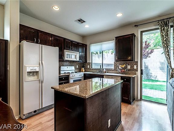 5th image of 8249 Apple Spice St