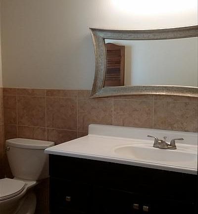 3rd image of 6814 Marcy St