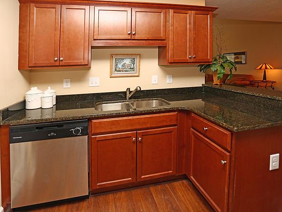 3rd image of 1903 Lauren Ln #1903