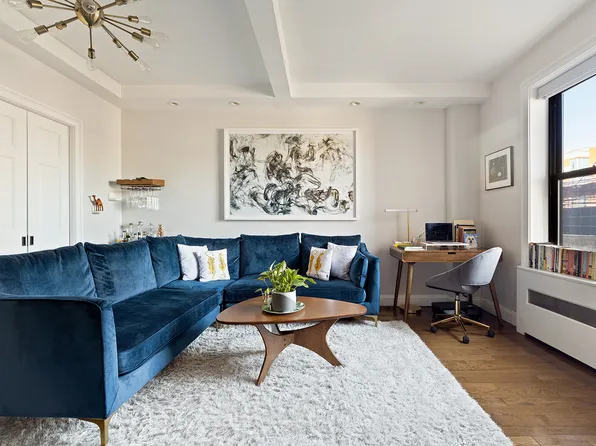 161 West 16th Street image 1 of 6