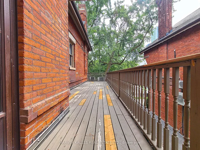 510 Jarvis St #6 — Photo 4