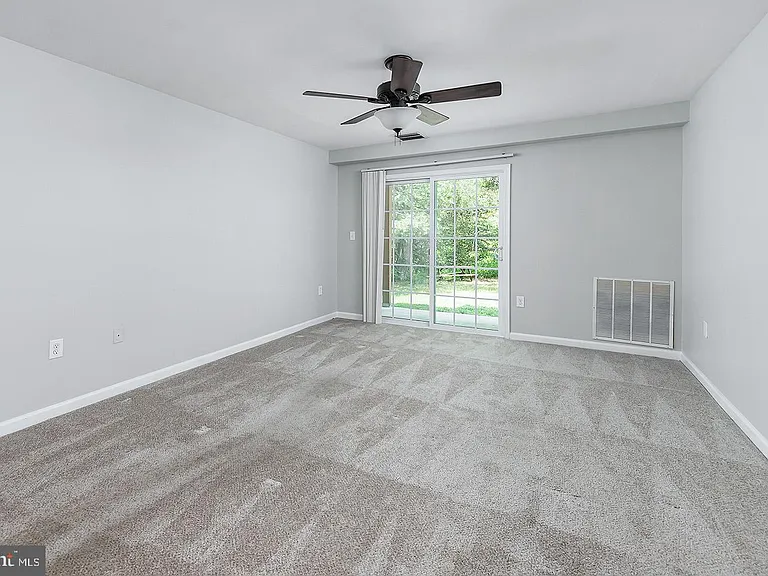 1122 Tristram Cir — Photo 2