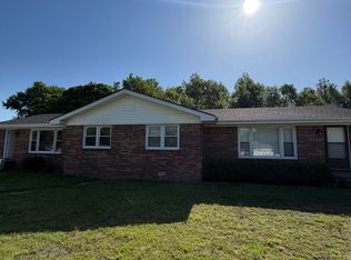 586 Hutchens Rd., Martin, TN 38237