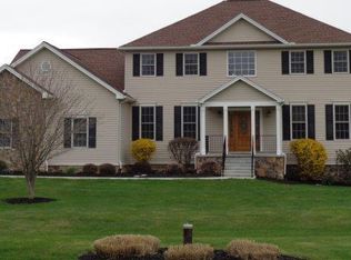 8 Bradi Dr, Carlisle, PA 17015