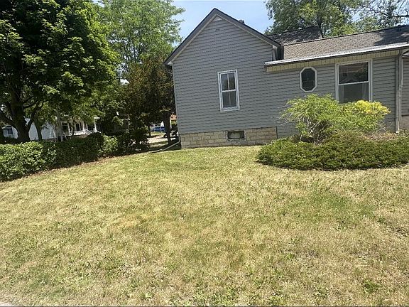 3rd image of 72 E 12th STREET