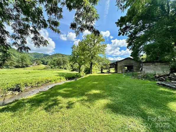 651 Lower Stecoah Rd, Robbinsville, NC 28771