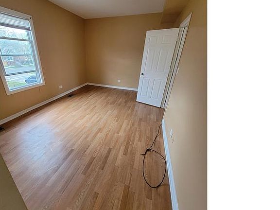 3rd image of 1011 N Mason Ave #2