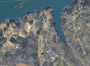 94 Mockingbird Ct, Toccoa, GA 30577