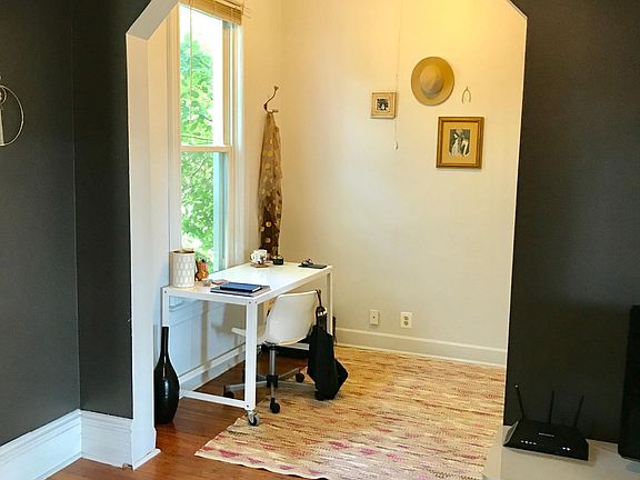 5th image of 2526 N Rockwell St #2A