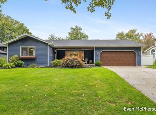 1805 Edgewood Ave SE, Grand Rapids, MI 49506