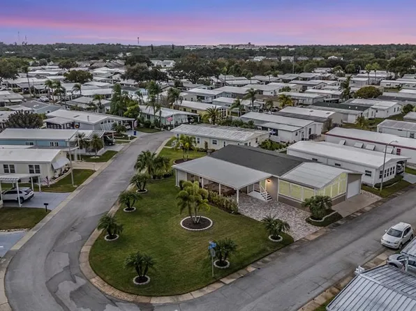 138 Blue Marlin Dr, Oldsmar, FL 34677